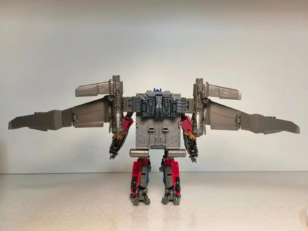 孩之宝 SS系列 电影3 SS44飞翼擎天柱（L级）图24.jpg