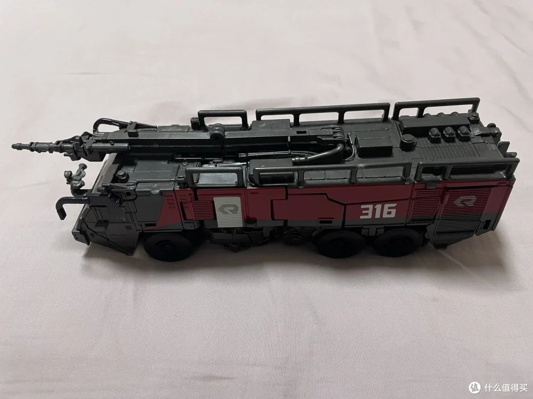 孩之宝 SS系列 电影3 SS61御天敌（V级）图9.jpg