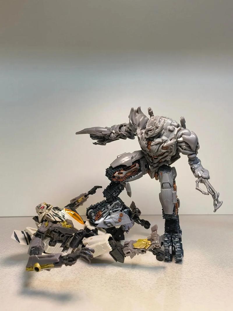 孩之宝 SS系列 电影2 SS13威震天（V级）图26.jpg